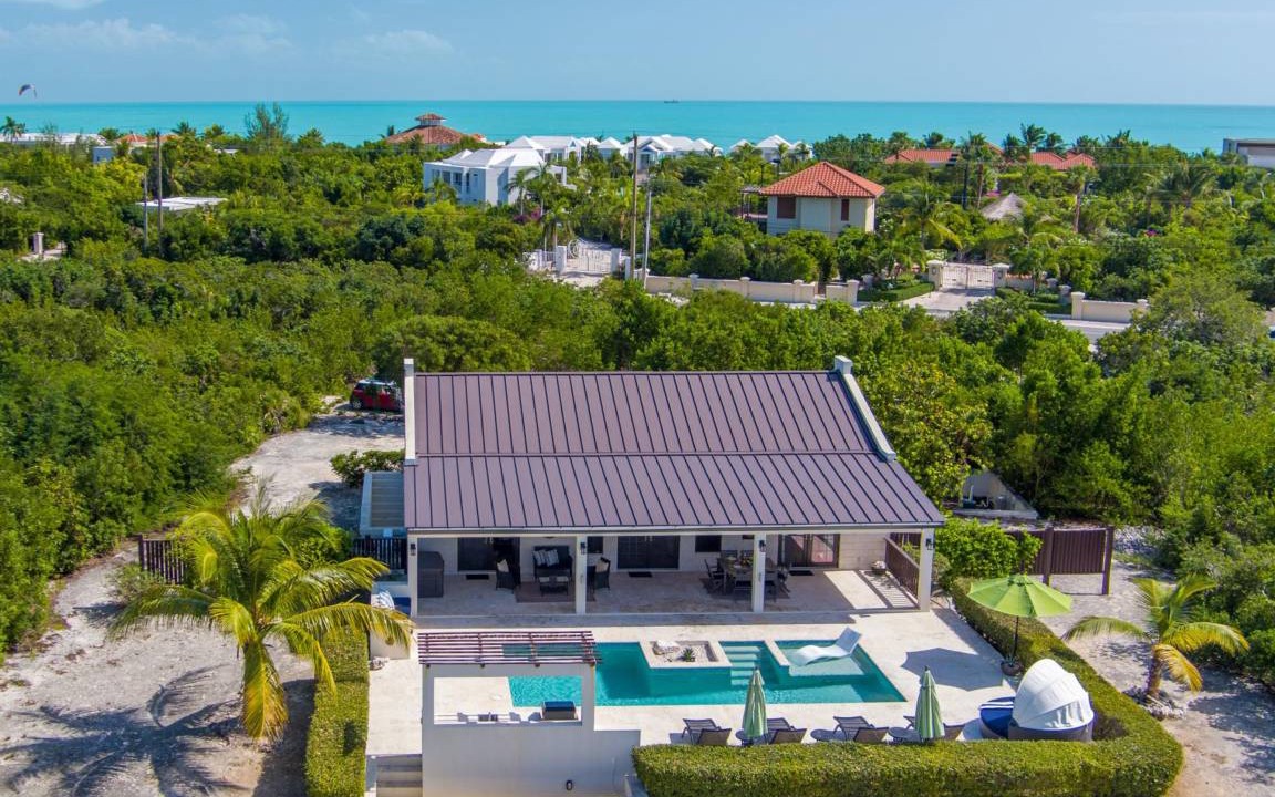 Long Bay House | 139 m² House ∙ 2 bedrooms ∙ 5 guests