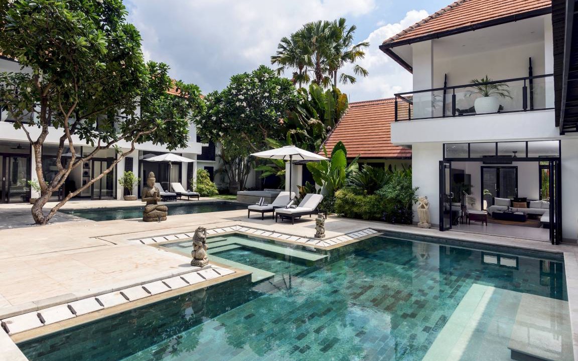 Sunset Road Villa | 1400 m² Villa ∙ 9 bedrooms ∙ 18 guests