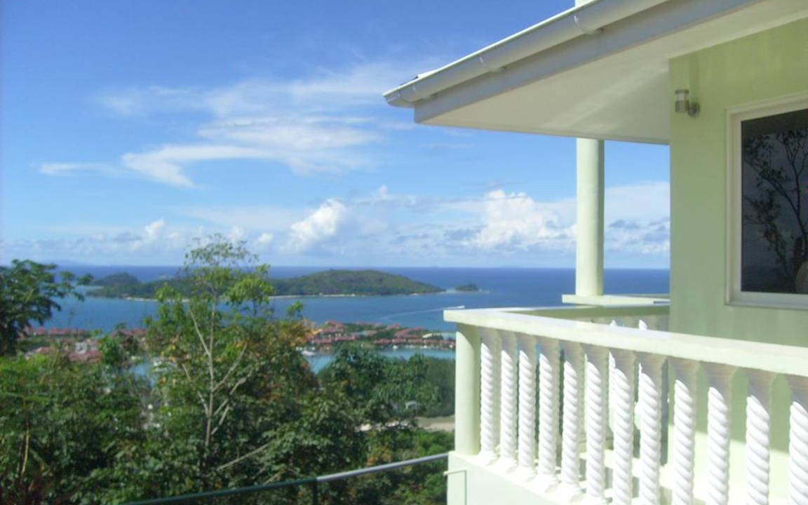 Zig Zag Ward Villa | 150 m² Villa ∙ 2 bedrooms ∙ 4 guests