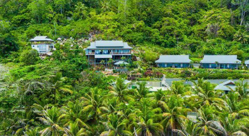 Anse Royale Hotel | 162 m² Hotel ∙ 2 bedrooms ∙ 6 guests