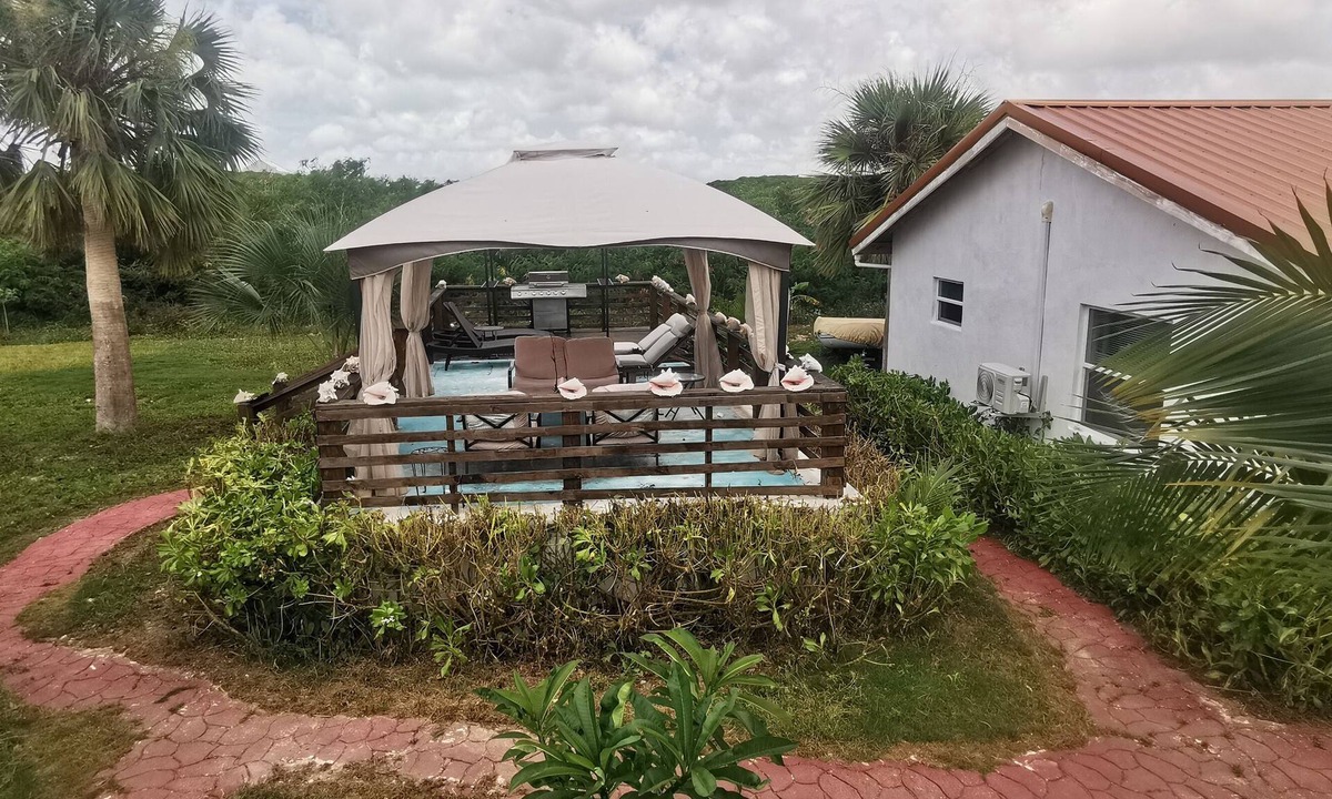 Conch Bar Villa | 2 bedroom villa in conch bar