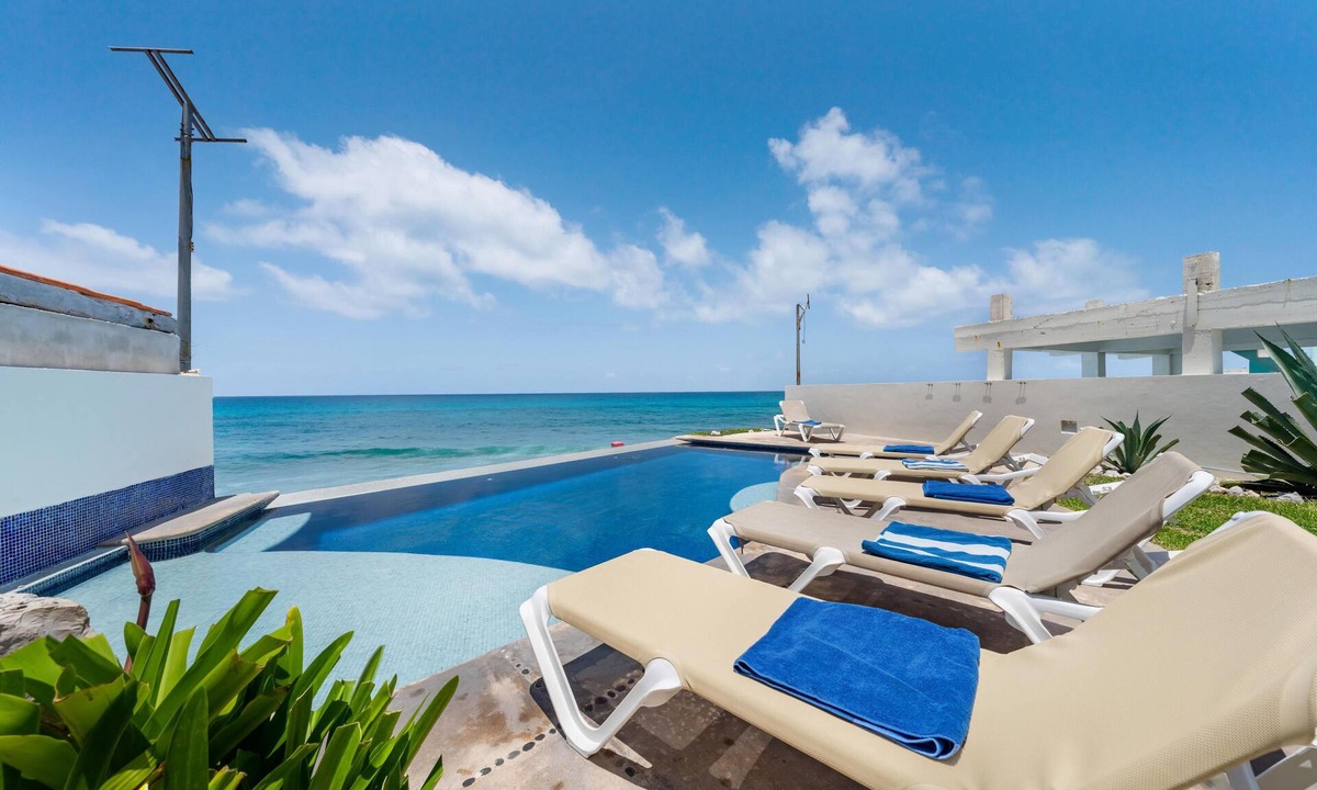 Cancun Condo | 3 BR Oceanfront Villa with Pool