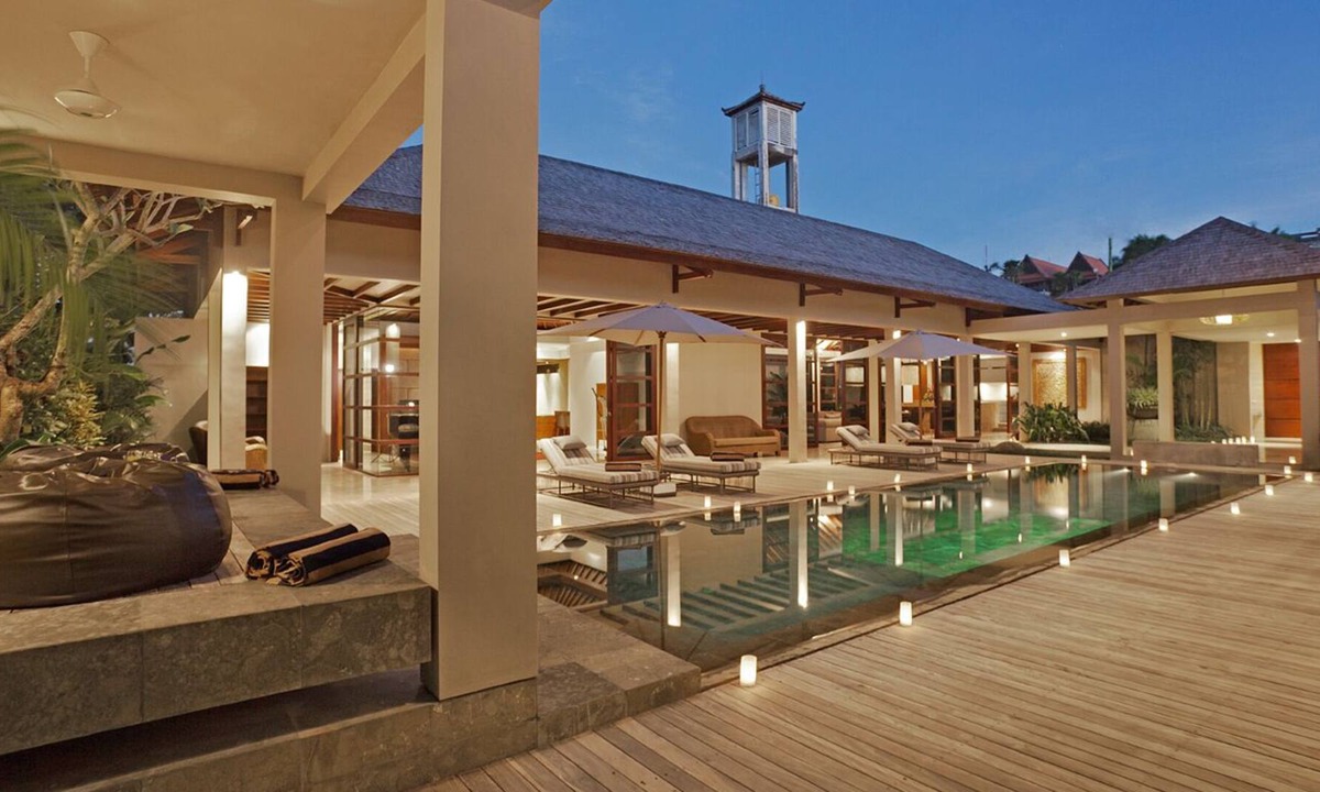 Bukit Villa | 4 Bedrooms Modern Tropical Jimbaran Private Pool Villa, sleeps 8 guests, staff