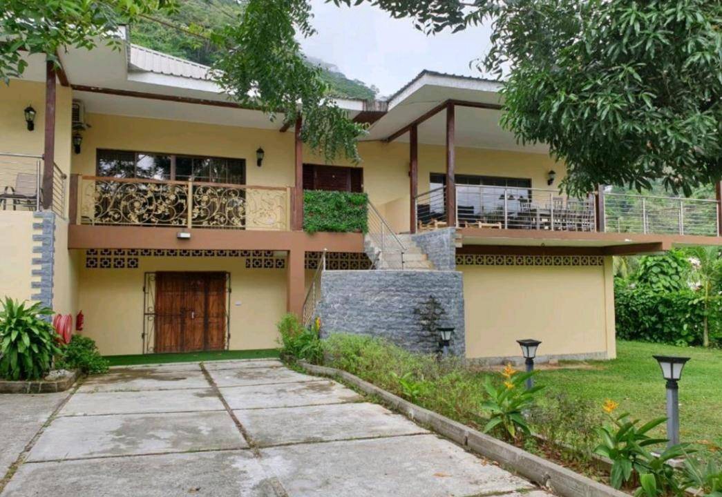 Beau Vallon House | 900 m² House ∙ 1 bedroom ∙ 6 guests