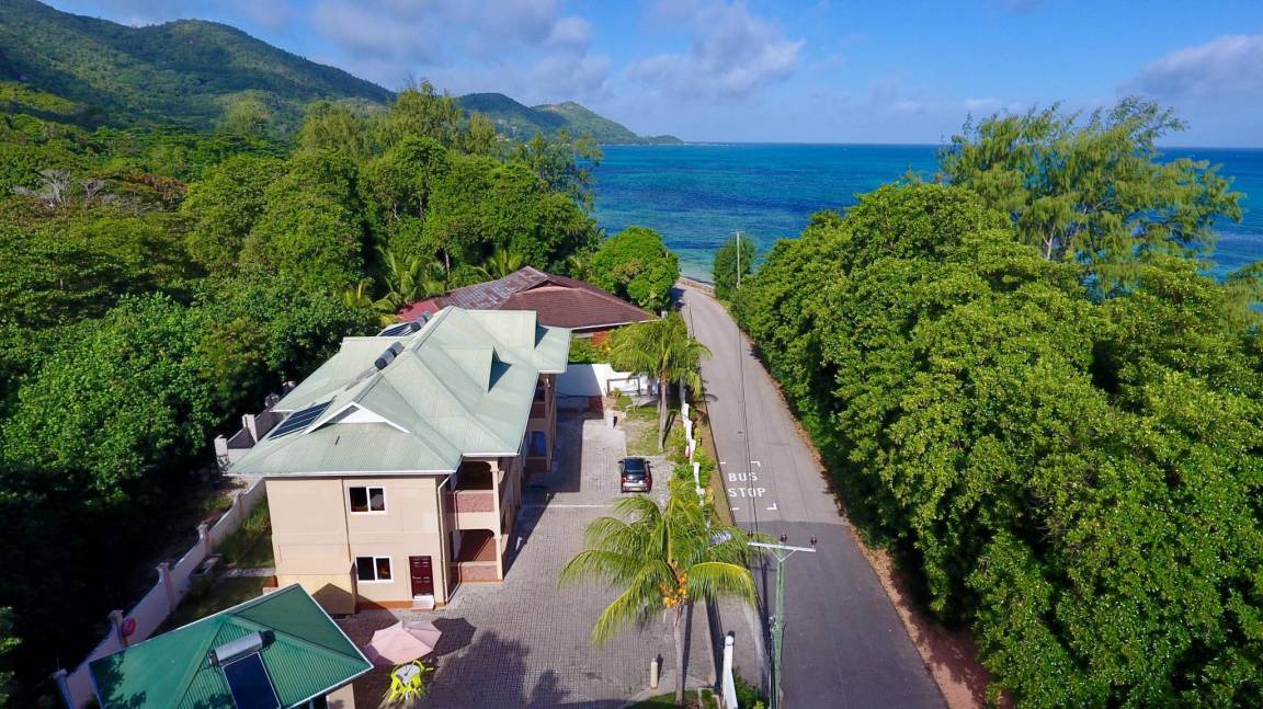Praslin Island Apartment | 95 m² Serviced apartment ∙ 3 bedrooms ∙ 6 guests
