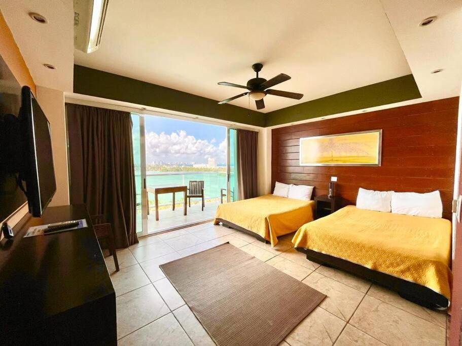 Punta Cancun Apartment | Amazing view suite 2 min walking to Coco Bongo Od601-1