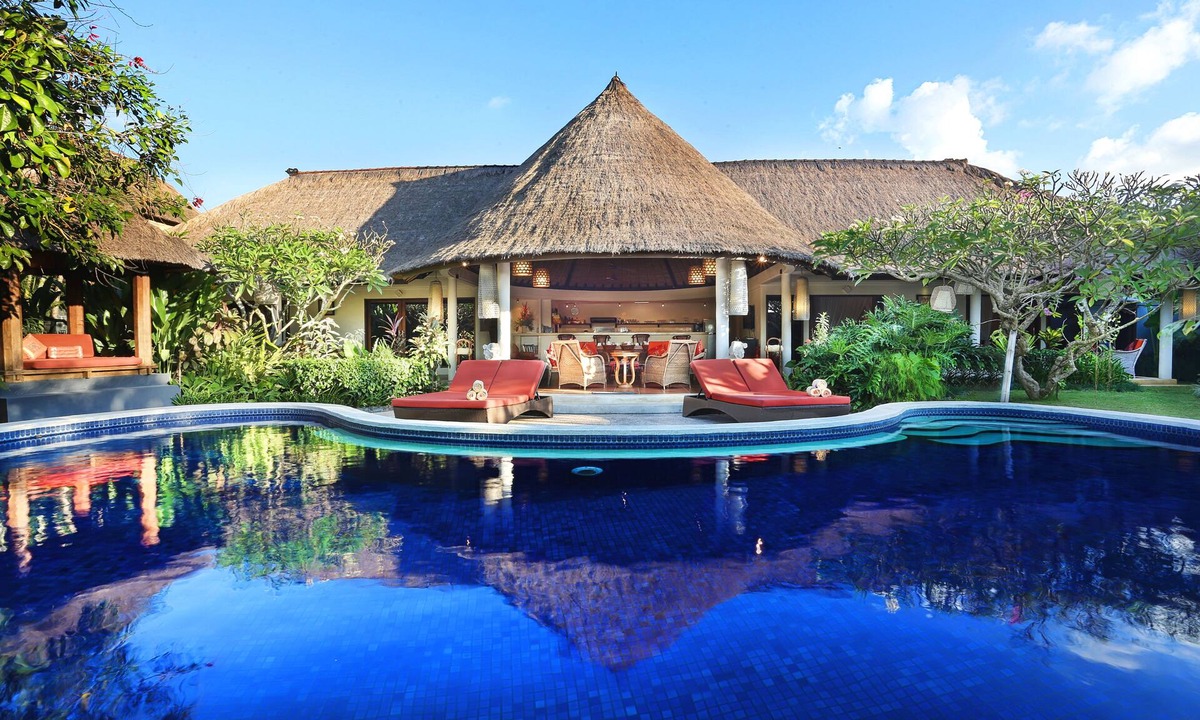 Sunset Road Villa | Bali Akasa Villa Private Luxury 'ABSOLUTE BLISS' Large Pool Garden 4-7 Bedrooms