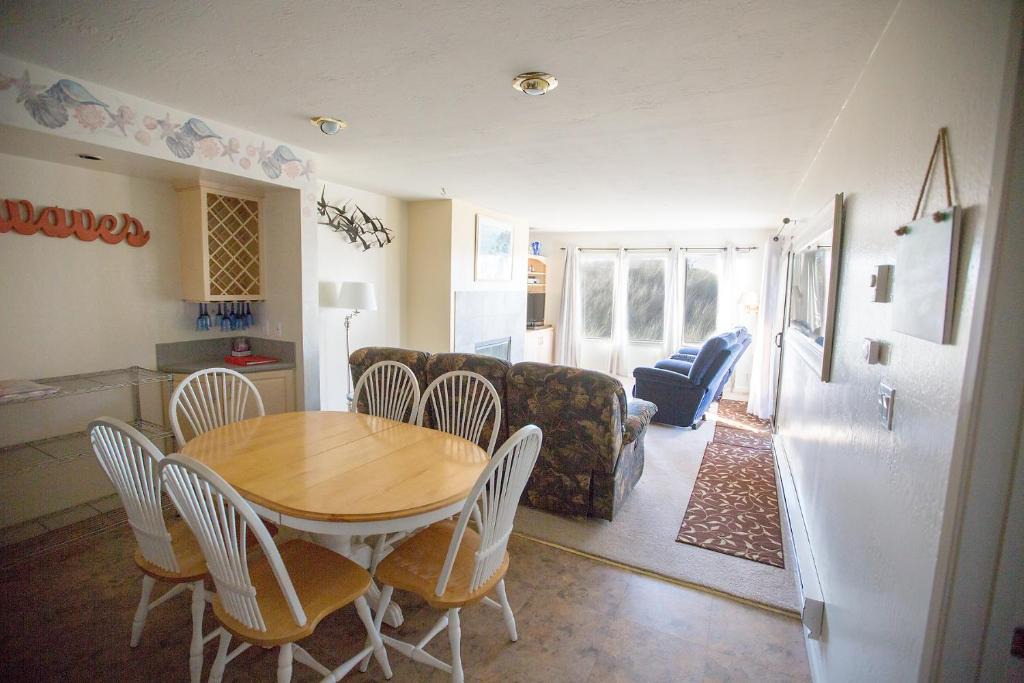 Pajaro Dunes Apartment | Beach Condo Shorebirds 175