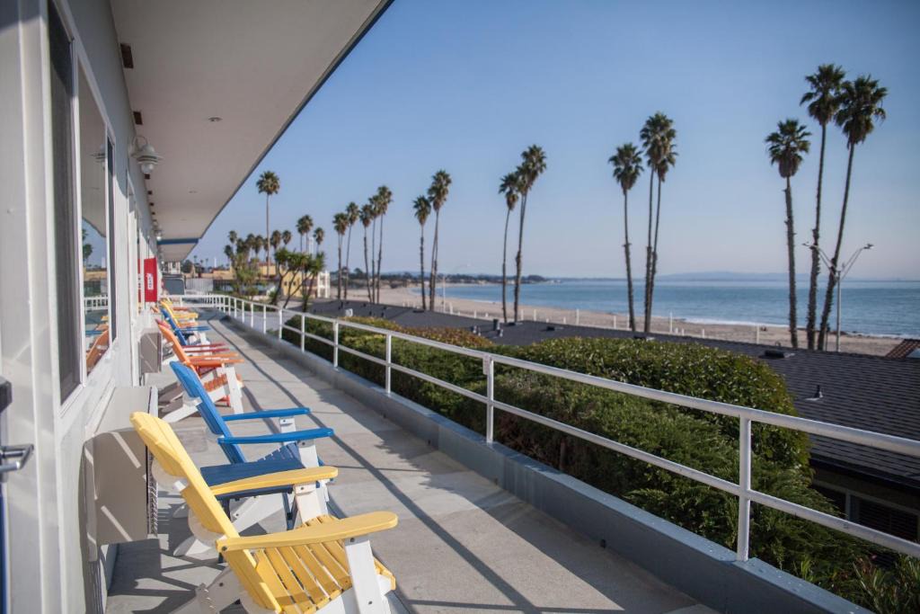 Westside Santa Cruz Hotel | Beach Street Inn and Suites