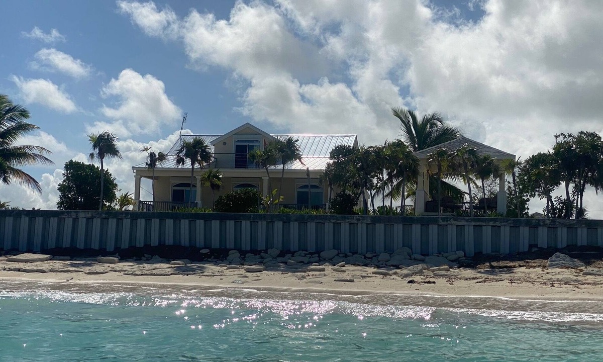 Whitby House | Beachfront, wifi-enabled, whole-house A/C, room for 7, & watersports equipment