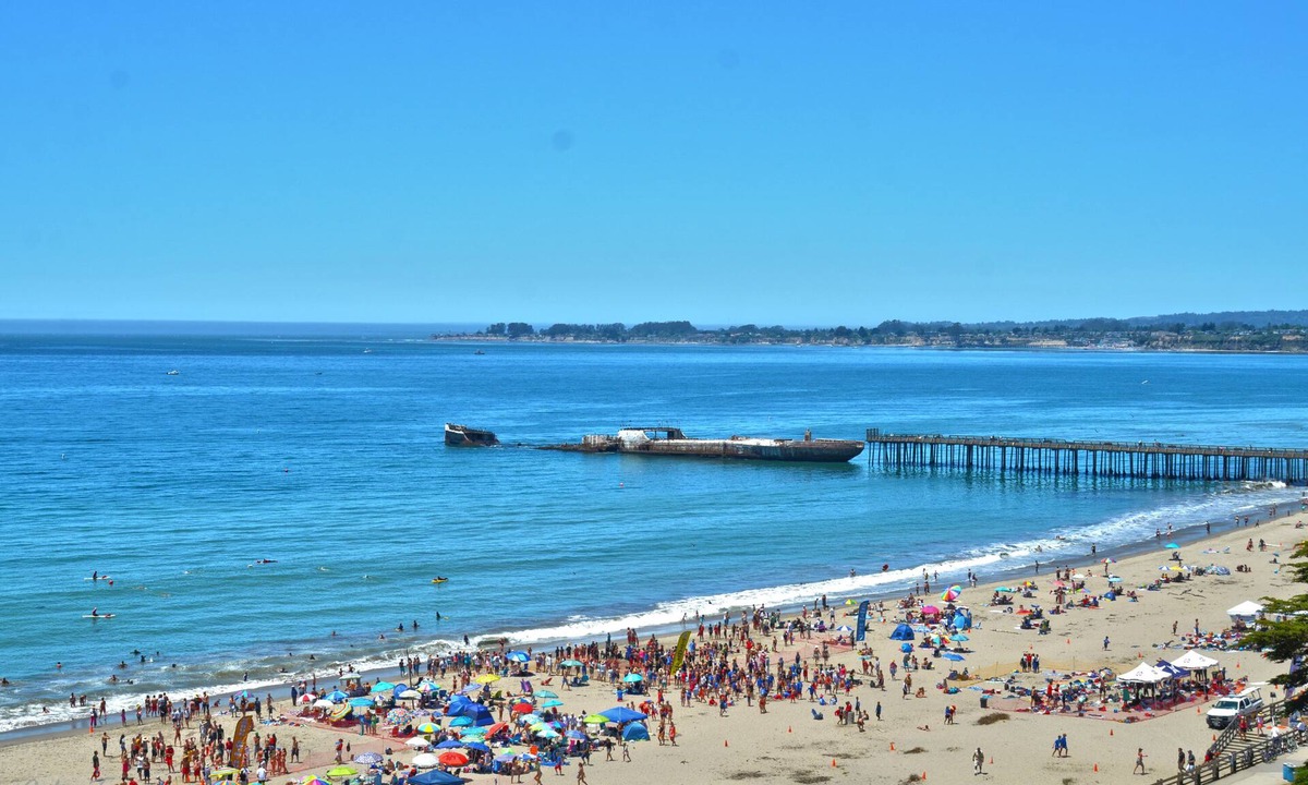 Aptos House | Beachgate on the Bluff