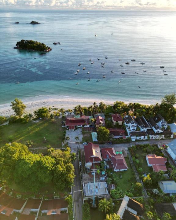 Praslin Island Resort | Berjaya Praslin Resort