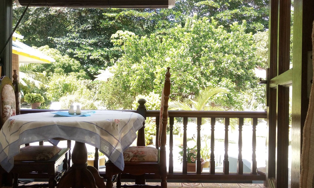 La Passe House | Beryl Guesthouse - Eden Room, quiet, near La Passe