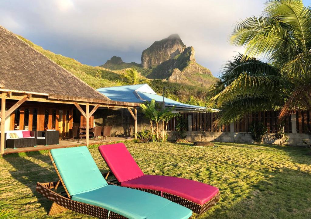Nunue House | Bora Bora waterfront sunrise villa