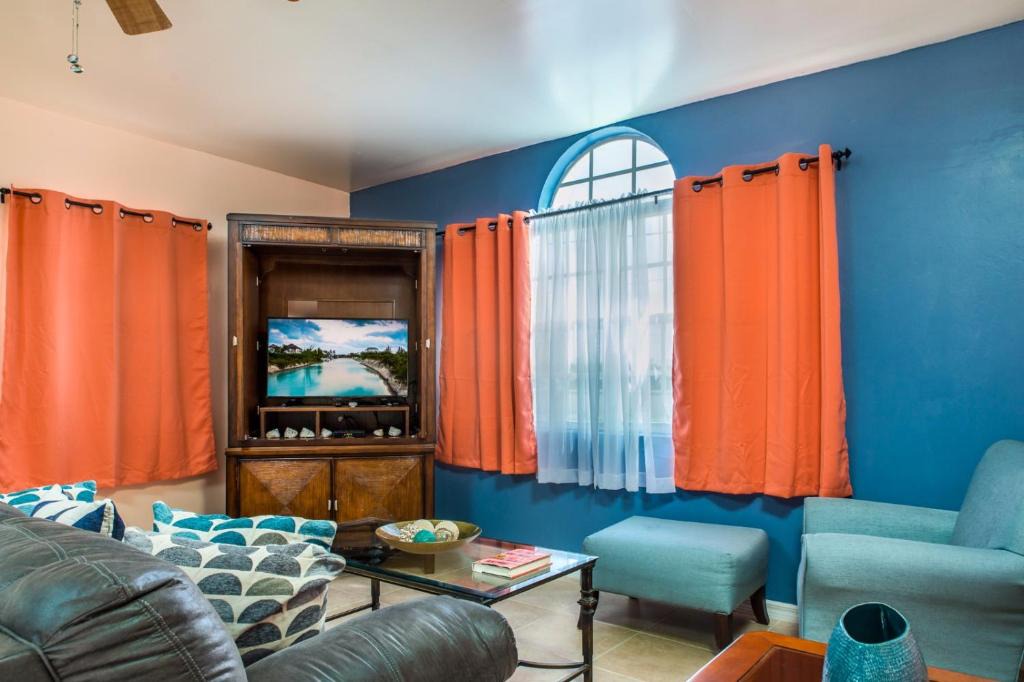 Bottle Creek House | Caicos Cactus Residence secluded 1 Bedroom