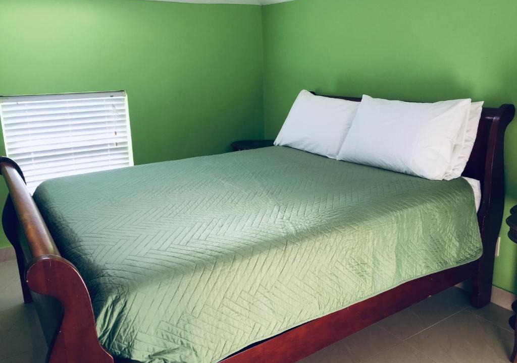 Leeward Settlement Apartment | Carib Club Second Floor C