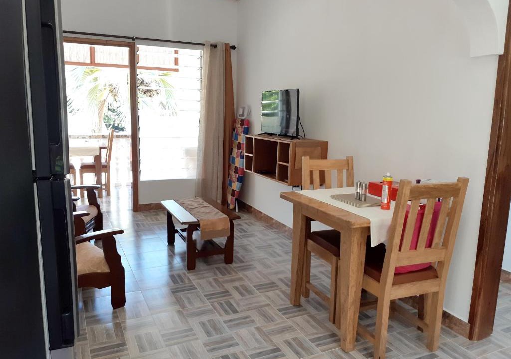 Baie Ste Anne Apartment | Comfortable apartment in Baie Sainte Anne 56 m² with sea view