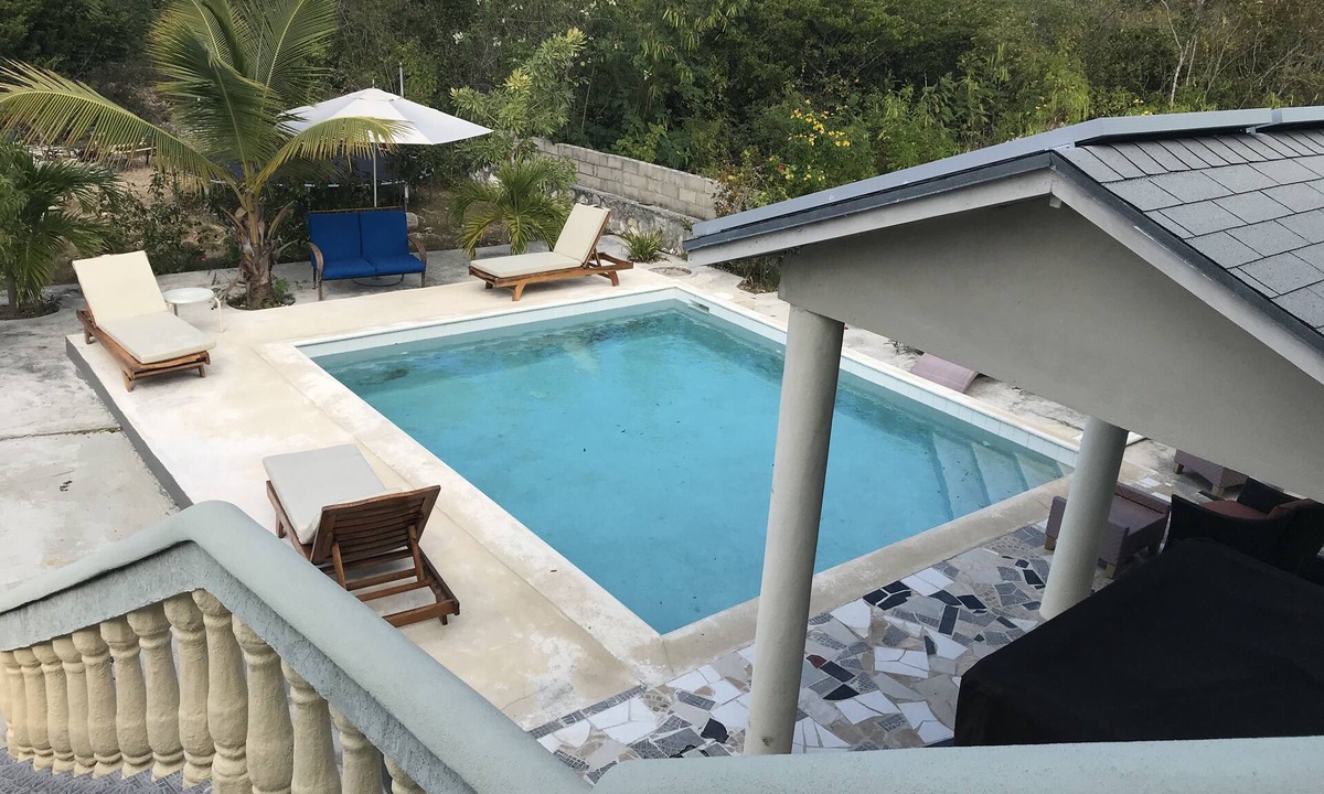 Sagusta Gardens | Discovery Bay