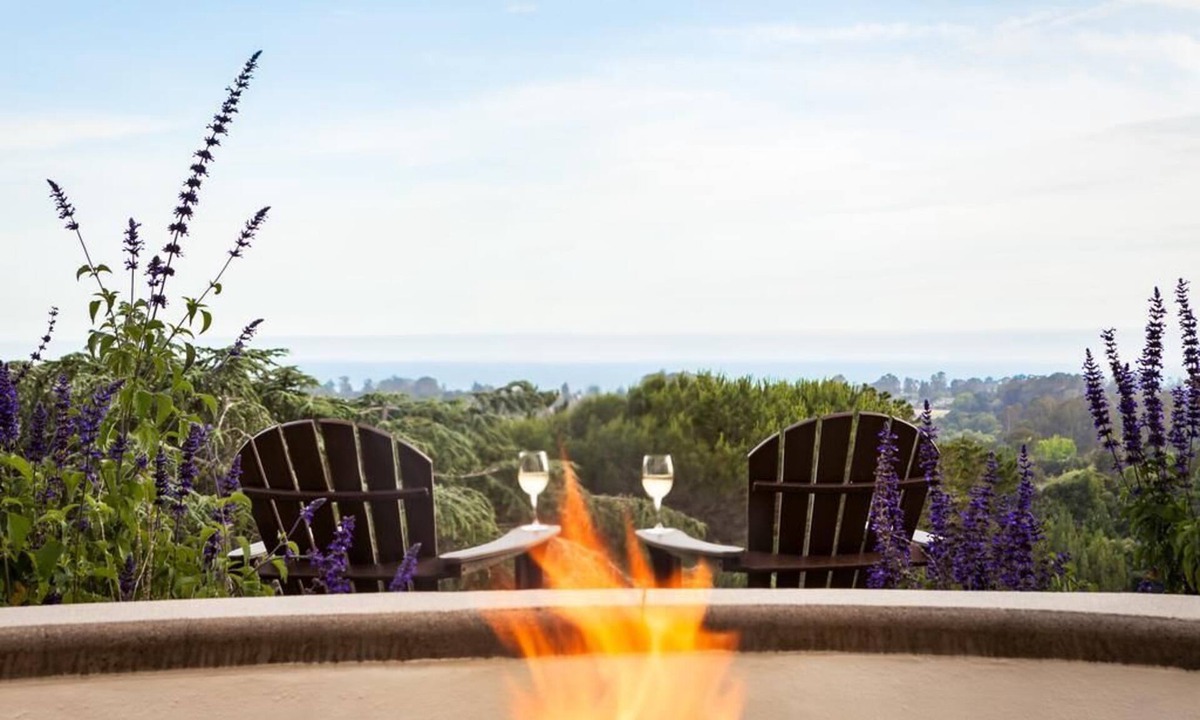 Live Oak Hotel | Couple Nature Retreat | Spacious Suite w/Resort View | Outdoor Pool Access