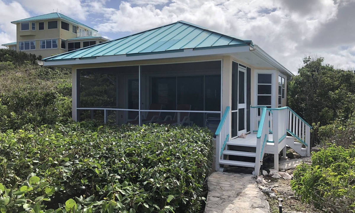 Conch Bar Cottage | Dragon View Cottage for 2 | Dragon Cay Resort, Mudjin Harbour