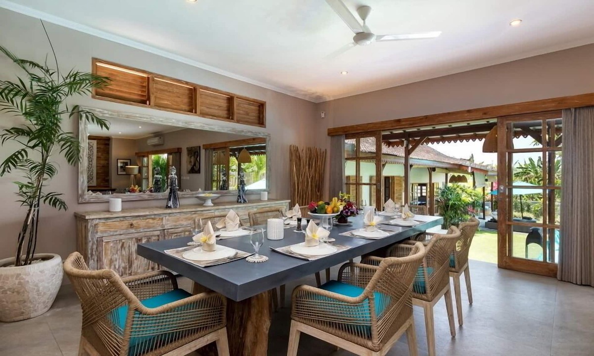 Babakan Villa | Enchanting 5BR Villa, Canggu! 9Min Drive To Berawa Beach - W/Private Swim Pool!