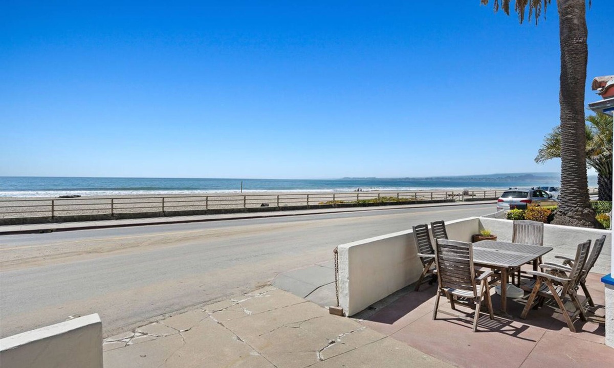 Rio del Mar House | Fabulous Views of the Ocean!