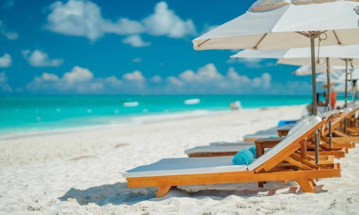 The Bight Resort | Family-Friendly Resort | 3 All-Inclusive Suites, Kids Stay Free, Pool & Beach
