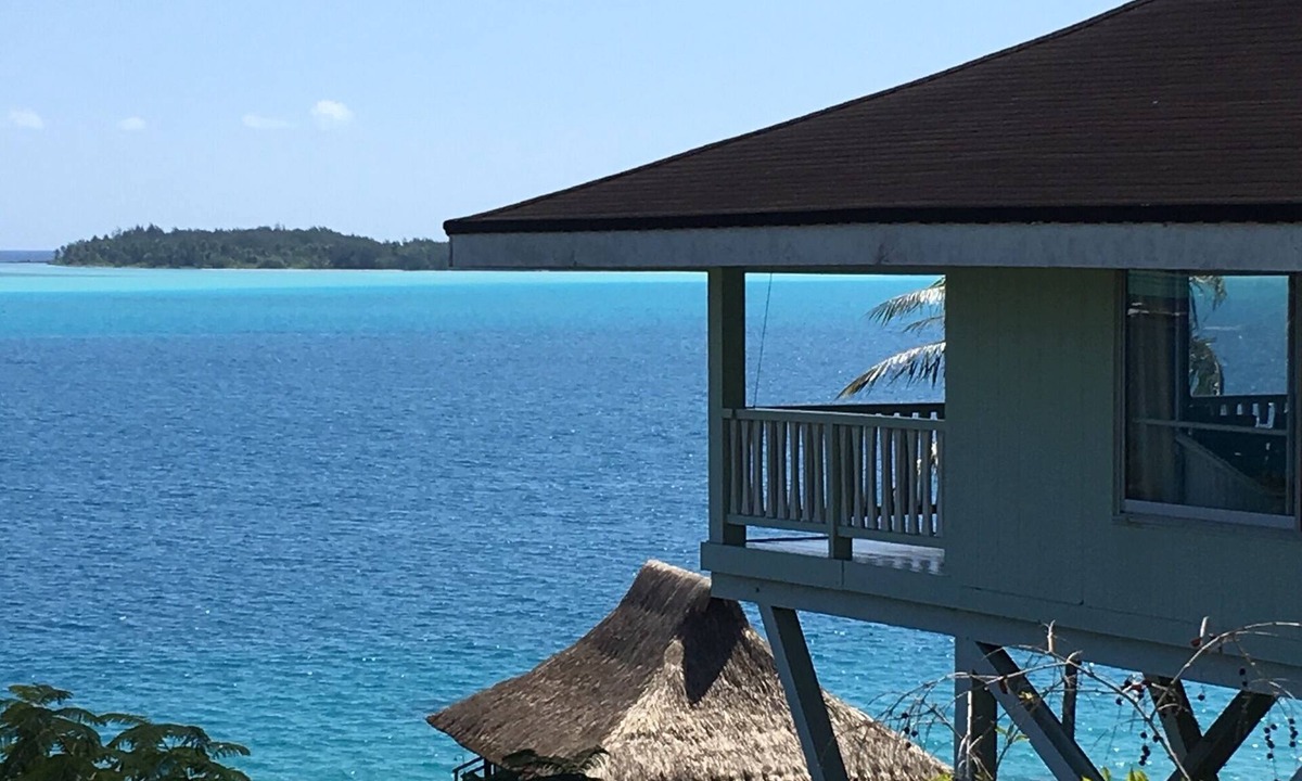 Bora Bora Villa | Gorgeous Lagoonfront Villa In Bora Bora Perfect spot for honeymooners & families
