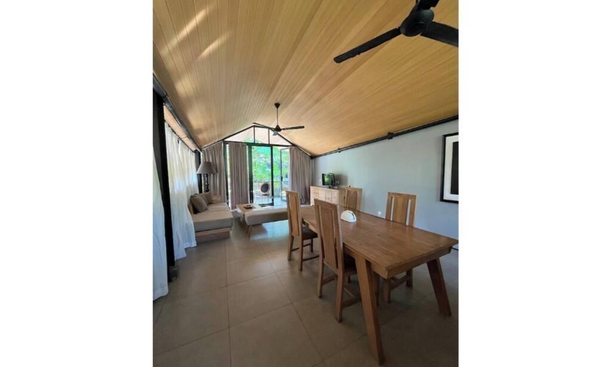 Sawangan House | Hana Villa 2BR with huge pool