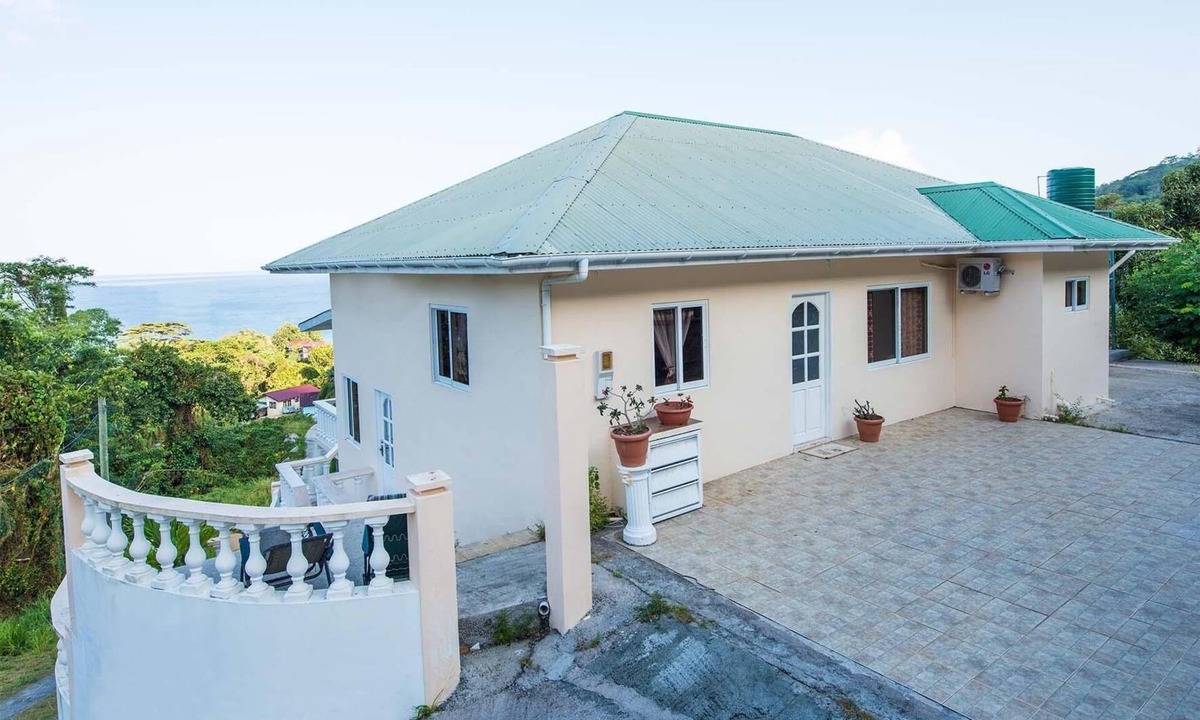 Mare Anglaise House | Holiday house Beau Vallon for 2 - 7 persons with 3 bedrooms - Holiday house