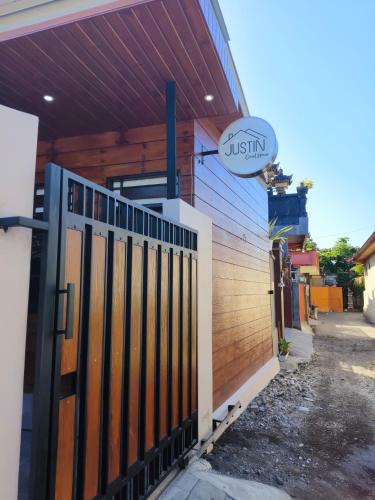 By Pass Ngurah Rai House | Justin Guest House