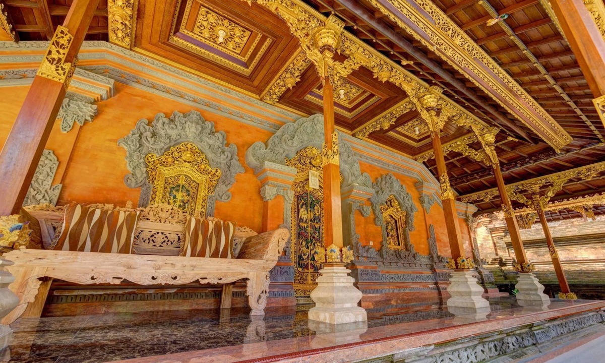 Kediri House | Living in Traditional Balinese House