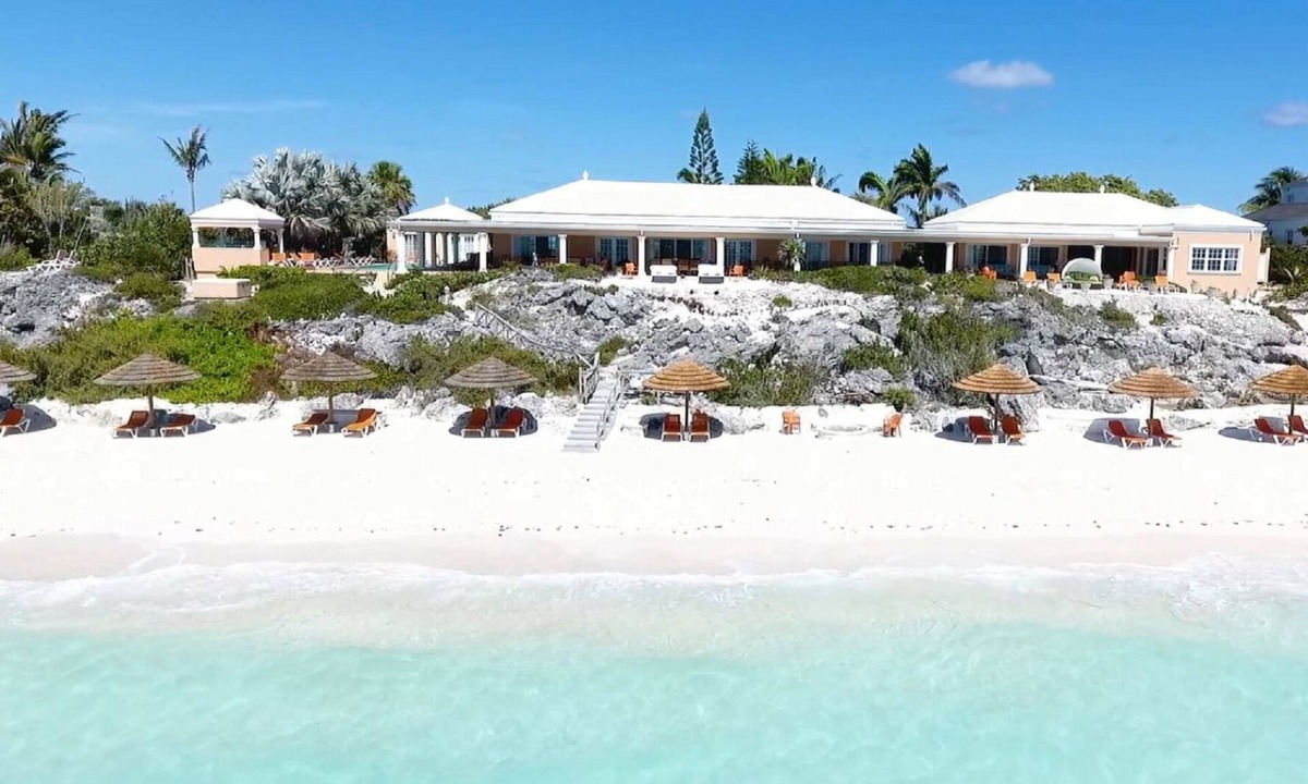 Long Bay Hills Villa | Luxurious 4-12 Bedroom Sandy Beachfront Villa ,24/7 Dedicated Concierge,peloton