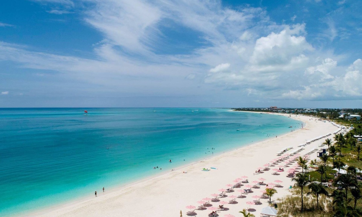 Grace Bay Condo | Luxury Condo on Grace Bay! PLAZA at OCW!