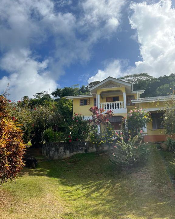 Mahe Island Apartment | Maison Marikel