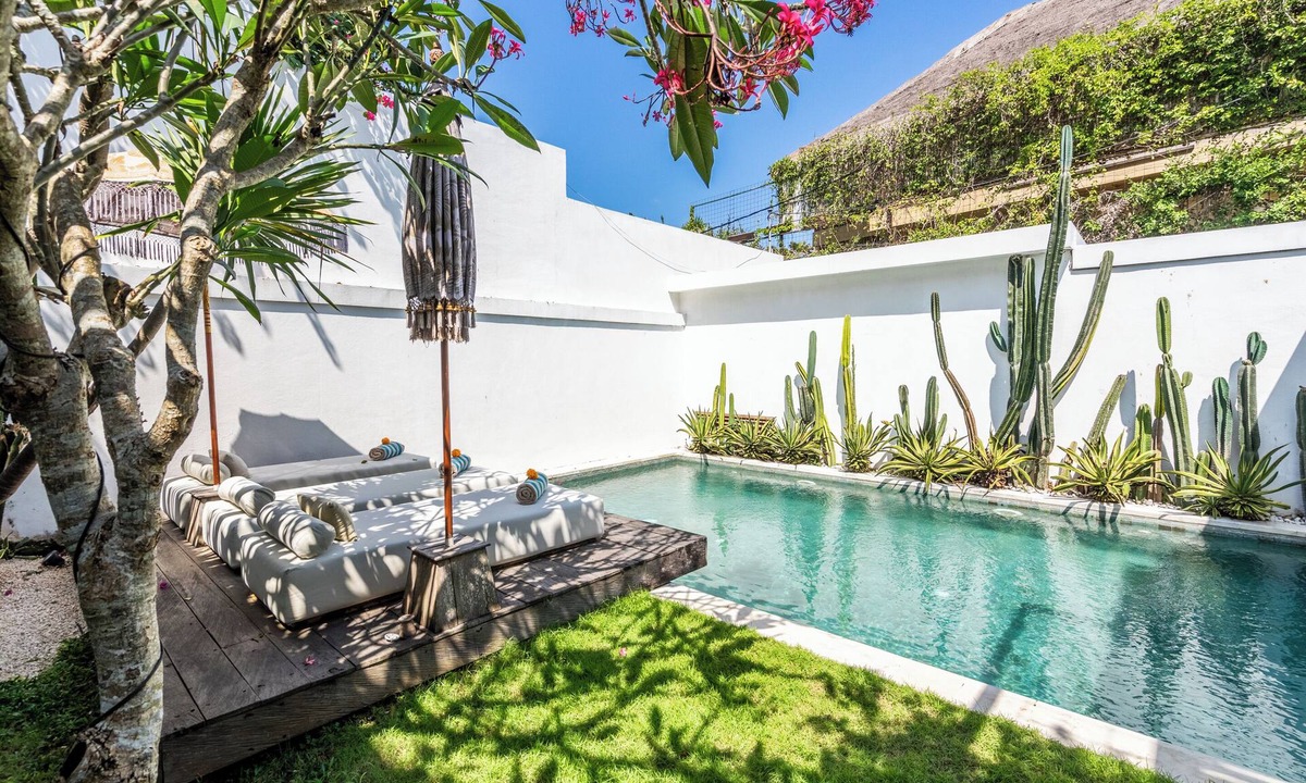 Munggu Villa | Minimalist Luxury 6Bedroom 150m frm Lyma Beach