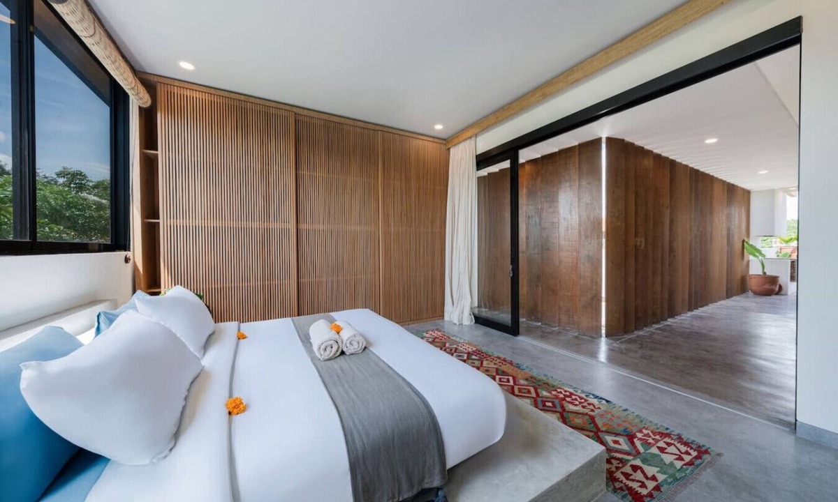 Seminyak House | Modern 2BR Villa Rooftop & Pool