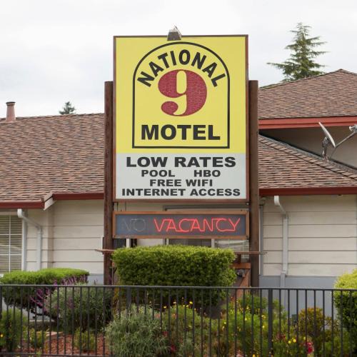 Westside Santa Cruz Hotel | National 9 Motel