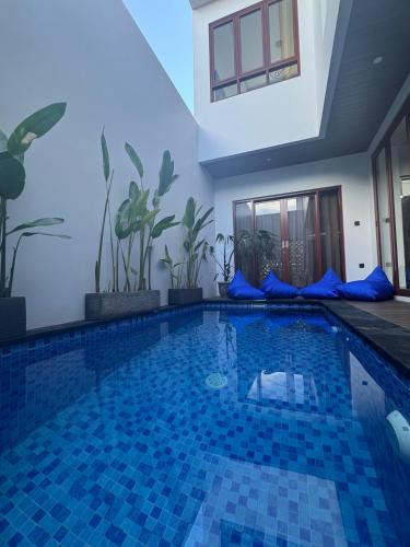 Taman Griya House | New 3BR Villa with Pool Nusa Dua
