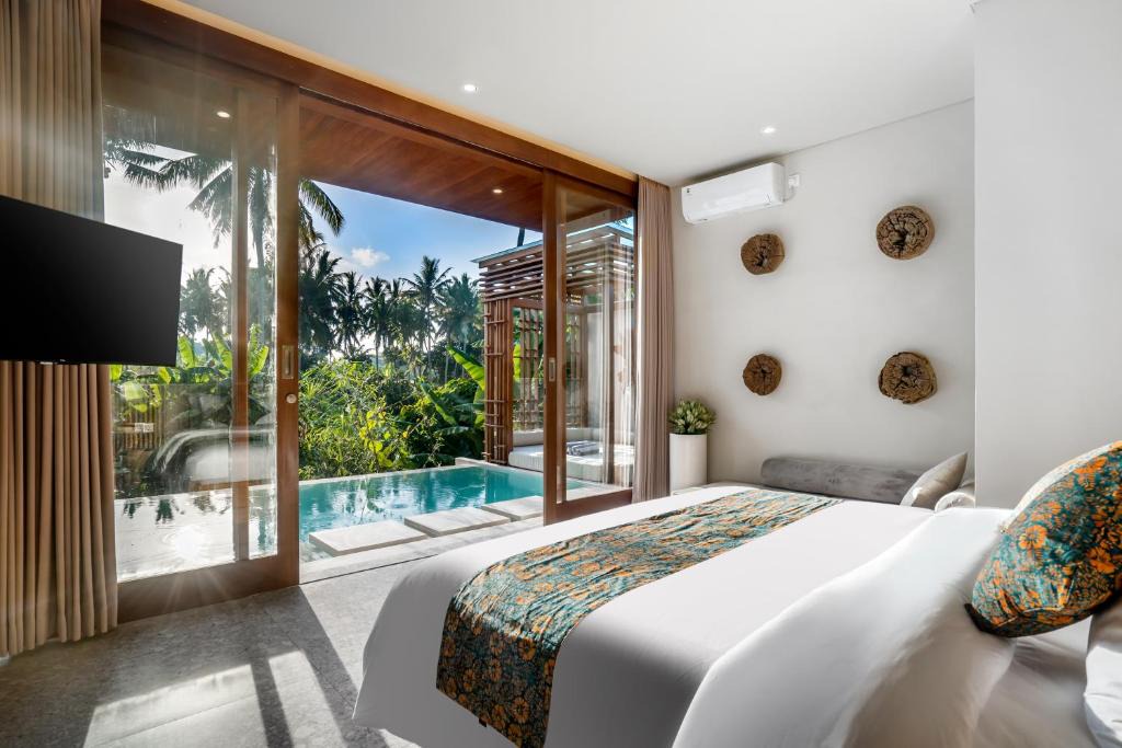 Peliatan Villa | New! Elegant & Private 1BR Villa with Pool in Ubud