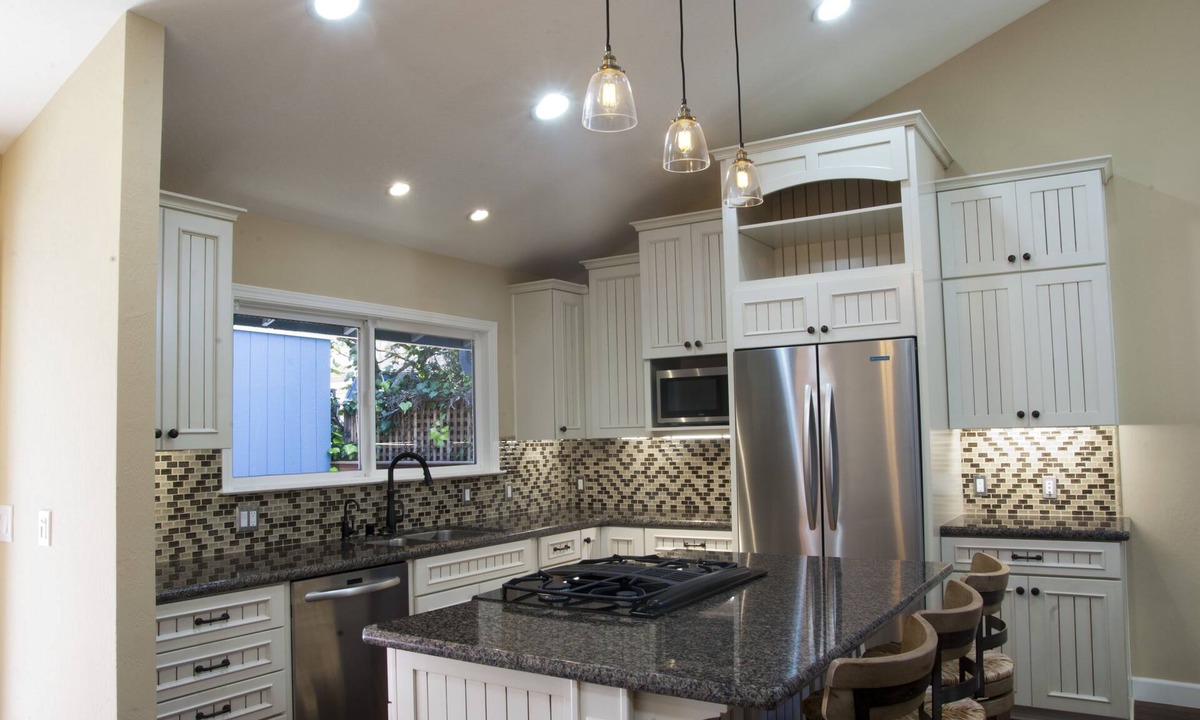 Capitola Apartment | Newly Remodeled, Family Friendly, Village Apartment Seconds From The Beach