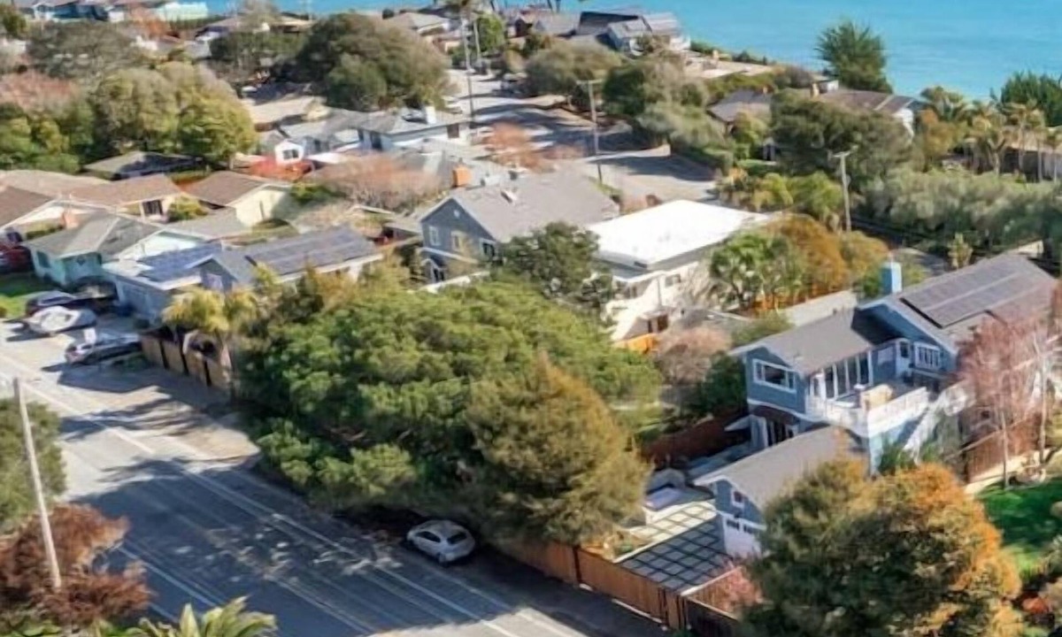 Opal Cliffs House | Opal Cliff Oasis with Ocean Views & Hot Tub!