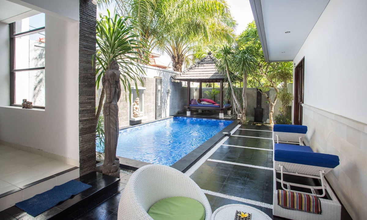 Laksmana Villa | PENELOPY VILLA 1 NEAR EAT STREET OBEROI.