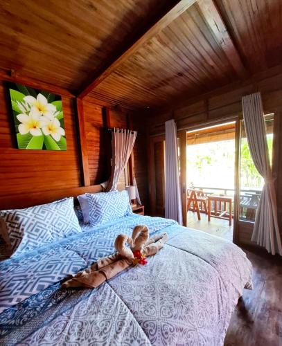 Mumbul House | Pondok Denly by Pigeon