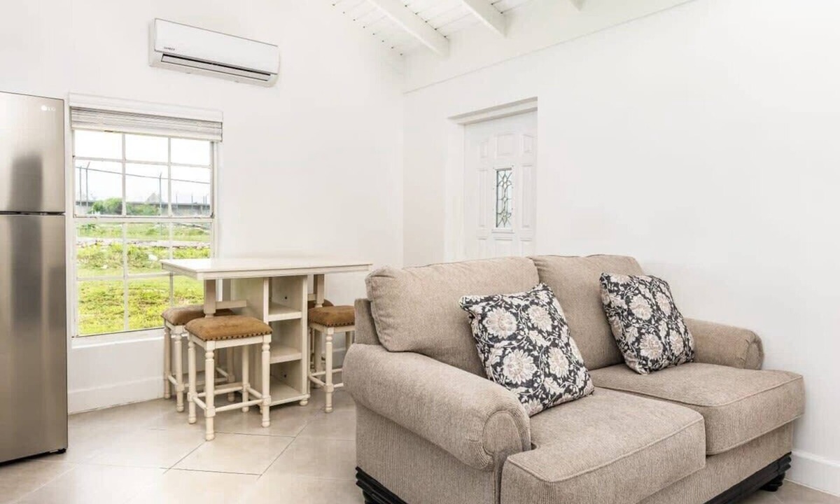 Bottle Creek Apartment | Relaxing Lagoon Stay | Watersports Haven