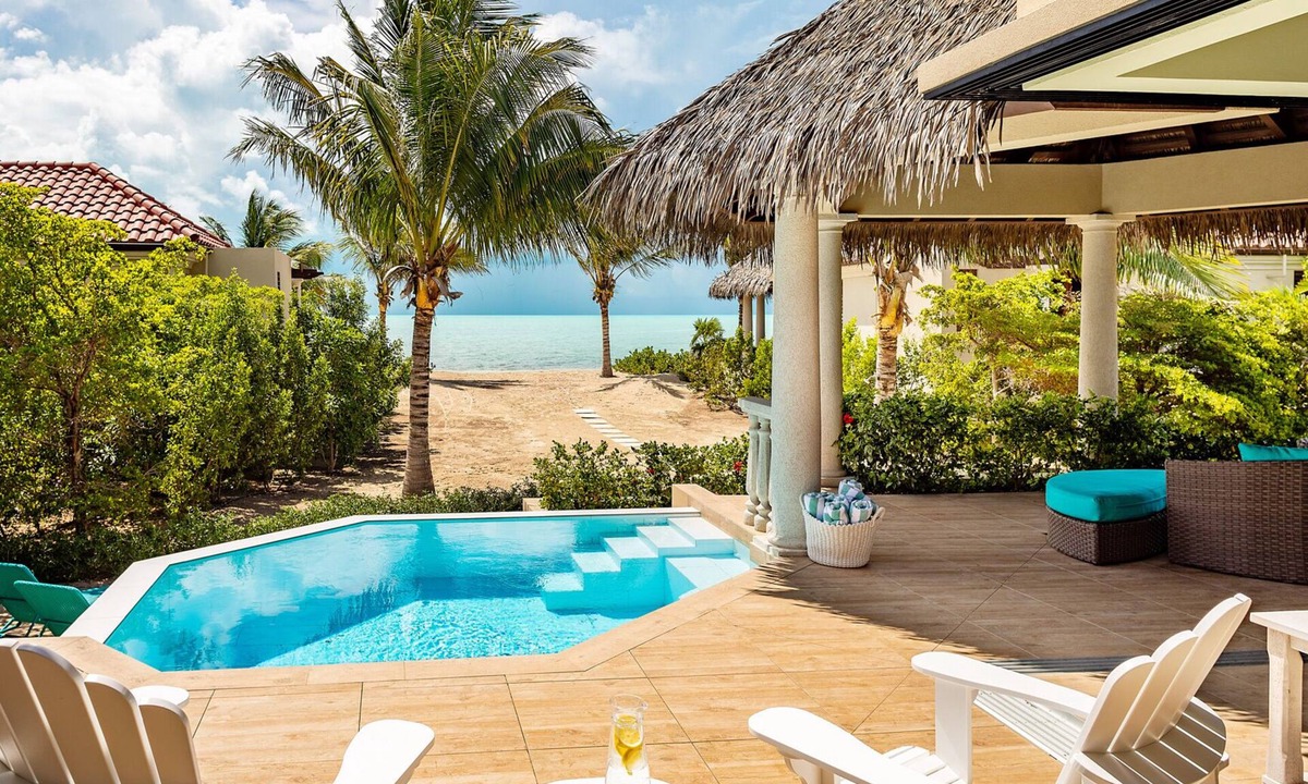 Long Bay House | Romantic Getaway, LOWEST DENSITY on the Island, STAND ALONE BUNGALOWS!