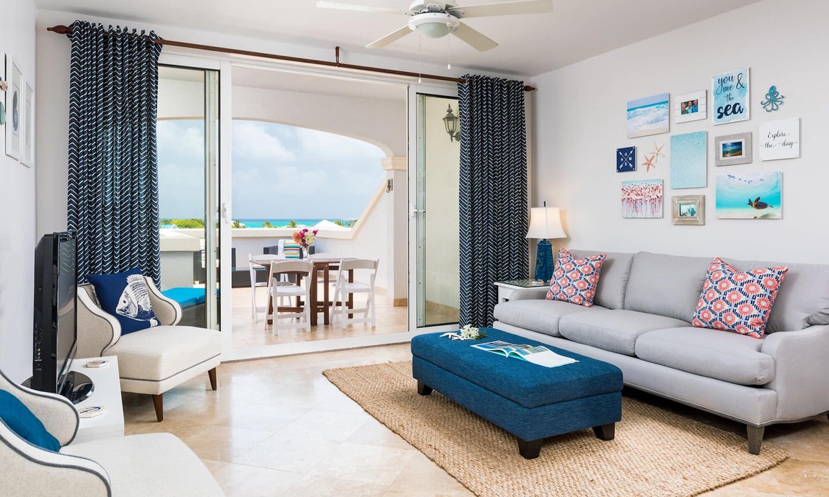 The Bight Condo | Sea Dreams - Jr 1 bdrm with Panoramic Ocean views!