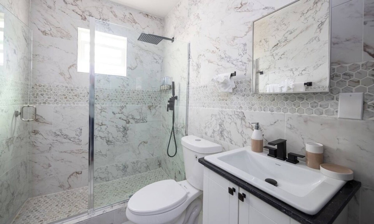 Venetian Road Settlement Apartment | Serene 1BR in Venetian ,WiFi, AC, mins to beach perfect retreat! SJResidences105