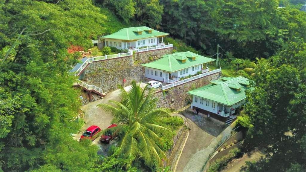 Anse La Mouche Apartment | Seychelles Yellow Petals