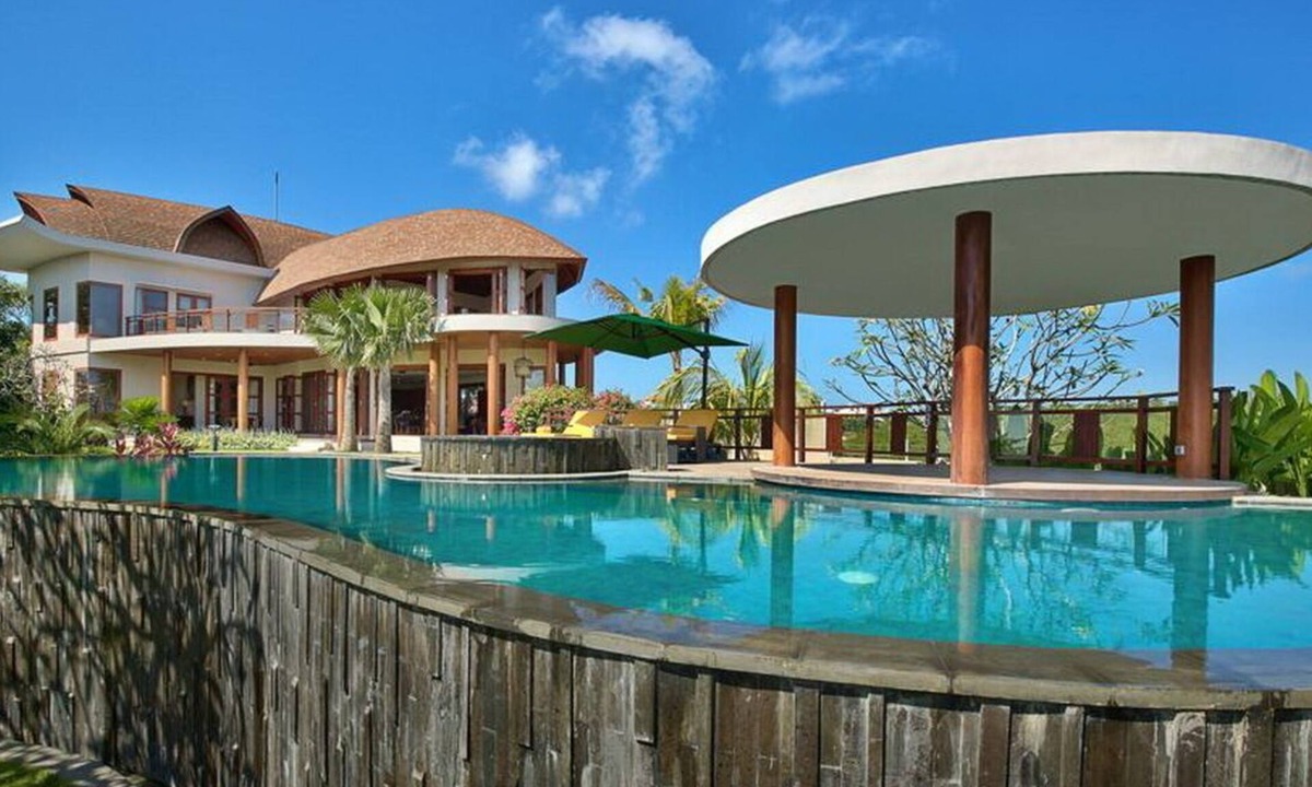 Bukit Villa | SJ5001 - 5 Bedroom Villa Jimbaran with Tropical Garden